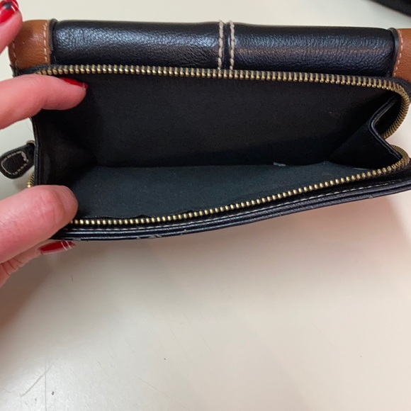 Wallet - Picture 3 of 5